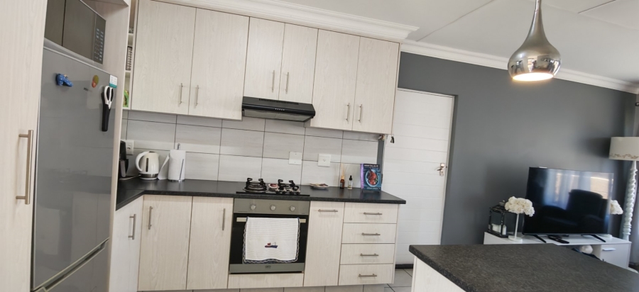 2 Bedroom Property for Sale in Dana Bay Western Cape